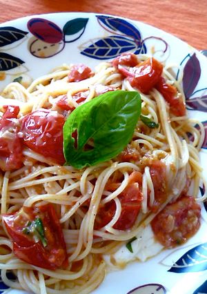 トマトとモッツアレッラチーズのパスタ-レシピのメイン写真