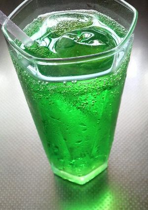 かき氷シロップで簡単♪美味☆メロンソーダ-レシピのメイン写真