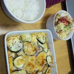 なすと鶏肉と魚介類のトマトチーズ焼き-レシピのメイン写真