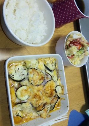 なすと鶏肉と魚介類のトマトチーズ焼き-レシピのメイン写真