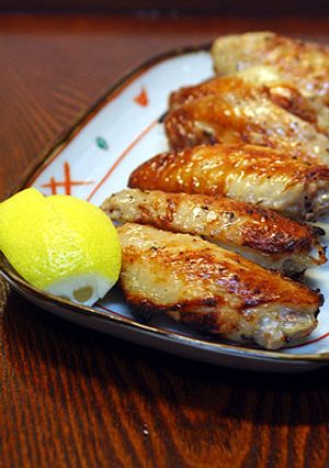 骨までしゃぶりたくなる♡パリパリ手羽焼き-レシピのメイン写真