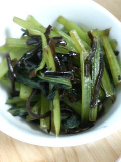 手間とカロリー節約②小松菜の昆布和え-レシピのメイン写真