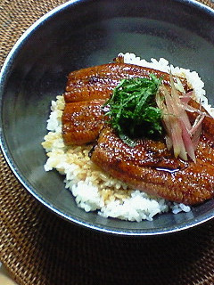 薬味がピリリ☆なうな丼-レシピのメイン写真