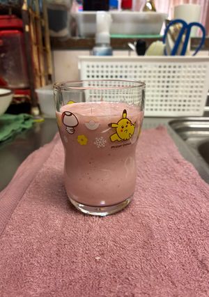 苺とバナナのヨーグルトスムージー-レシピのメイン写真