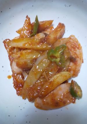 ソーセージとフライドポテトでBBQ炒め-レシピのメイン写真