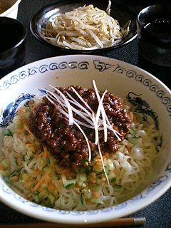 サントリー天然水で簡単ジャージャー麺-レシピのメイン写真