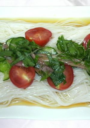 束のままゆでる　ぶっかけそうめん-レシピのメイン写真