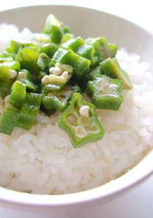 シンプルが一番！　オクラ丼*-レシピのメイン写真