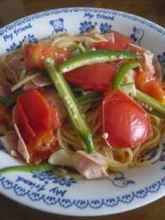 超簡単!オクラとトマトのパスタ-レシピのメイン写真
