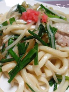 味覇で焼きうどん-レシピのメイン写真