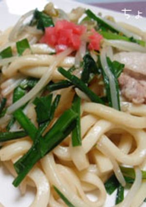 味覇で焼きうどん-レシピのメイン写真