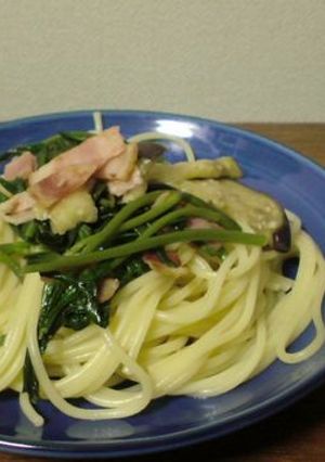 空芯菜とベーコンのペペロンチーノ-レシピのメイン写真