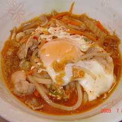 รูปของ 焼肉屋さんの激ウマ！キムチうどん☆