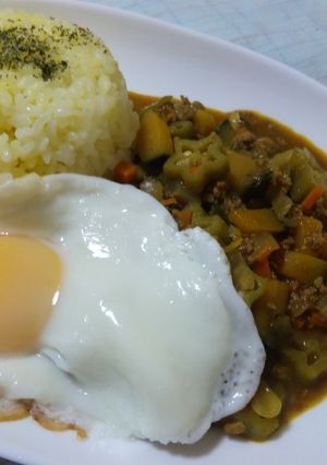 夏野菜たっぷりキーマカレー♪-レシピのメイン写真