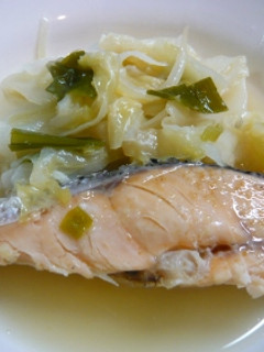 味付けいらず♪塩鮭のキャベツ煮-レシピのメイン写真