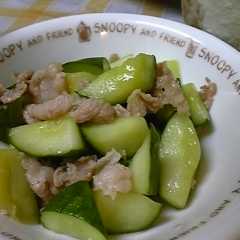 รูปของ きゅうりと豚肉の中華炒め
