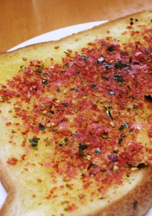 簡単朝ごはん☆　ふりかけトースト♪-レシピのメイン写真