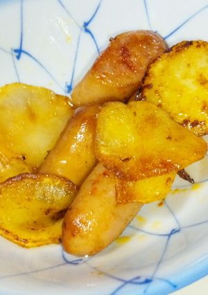 ★ｿｰｾｰｼﾞとﾎﾟﾃﾄのピリ辛炒め★-レシピのメイン写真