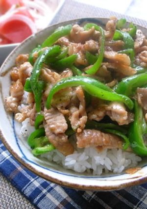 ピーマン豚こま肉のオイスター丼-レシピのメイン写真