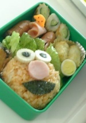 エルモ弁当Ⅱ☆キャロットガーリックライス-レシピのメイン写真