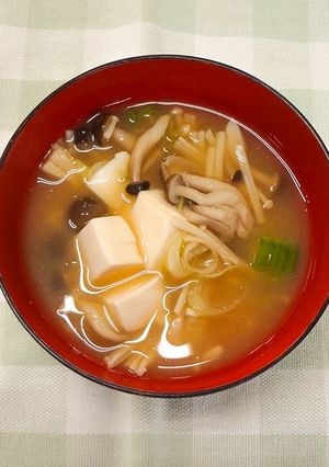 きのこと豆腐のみそ汁-レシピのメイン写真