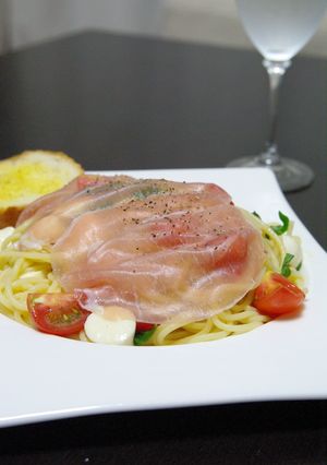 モッツァレラの冷製パスタ～生ハムのせ～-レシピのメイン写真