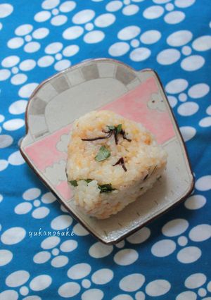 天かすと塩昆布のおにぎり-レシピのメイン写真