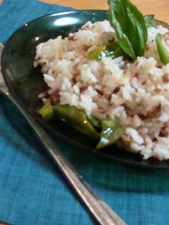 豚挽肉とバジルのタイ風混ぜご飯-レシピのメイン写真