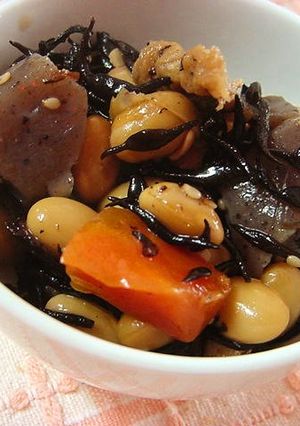 少しずつ食べる幸せ♪大豆とひじきの煮物★-レシピのメイン写真