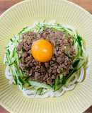 きゅうりと肉味噌の冷やしうどん