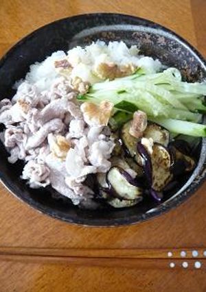 夏野菜と胡桃の冷やしそば-レシピのメイン写真