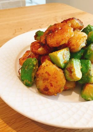 アボカドと海老のマヨ醤油炒め-レシピのメイン写真