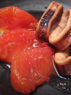 トマト消費に!イカと煮ちゃおう☆-レシピのメイン写真