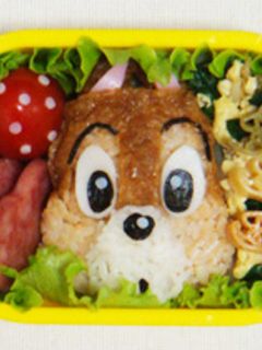 チップのおいなり風おにぎり✿キャラ弁-レシピのメイン写真