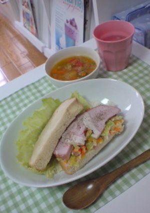 ロースハムでコールスローサンドイッチ-レシピのメイン写真