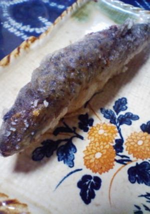 頭からかぶりつきっ!ヤマメのから揚げ-レシピのメイン写真
