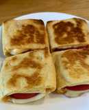 あぶらあげのトマトチーズ包み焼き