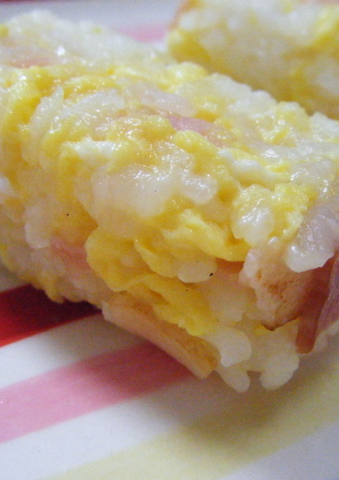 チャーハン風♪旨ぅまおにぎり♪混ぜるだけ-レシピのメイン写真