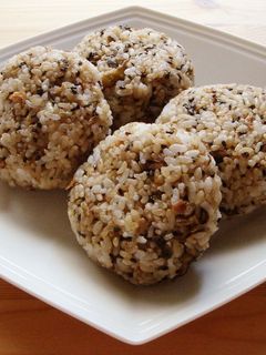 油炒め漬け物のおにぎり-レシピのメイン写真