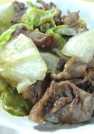 簡単☆牛肉とレタスだけでウマウマおかず♪-レシピのメイン写真