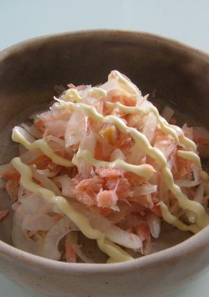 塩引鮭と玉ねぎのサラダ-レシピのメイン写真