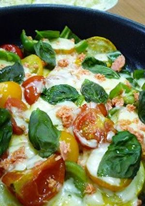 夏野菜の鮭チーズ焼き-レシピのメイン写真