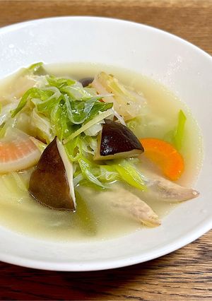 塩麹と手羽先の参鶏湯風スープ-レシピのメイン写真