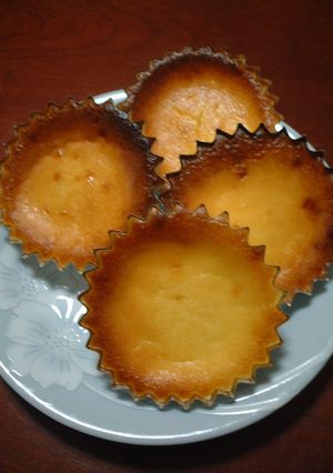 手土産に 甘さ控えめベイクドチーズケーキ-レシピのメイン写真
