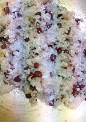 炊いたご飯に水煮小豆の後混ぜ赤飯-レシピのメイン写真