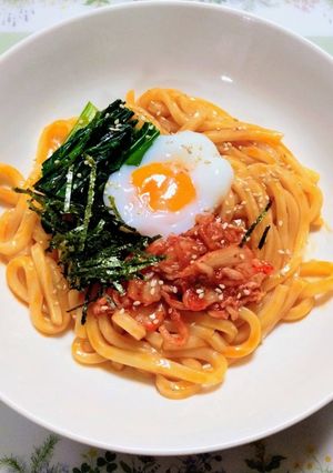 簡単昼食！温泉卵小松菜のビビン麺風うどん-レシピのメイン写真