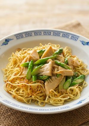 春を味わう！アスパラとたけのこの焼きそば-レシピのメイン写真