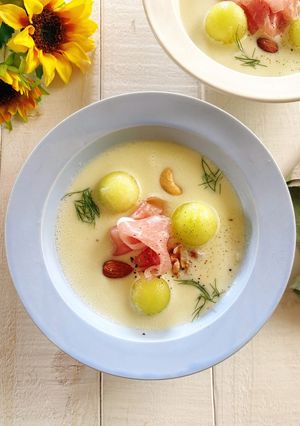 夏のご褒美♪飲む前菜　メロンヨーグルトガスパチョ-レシピのメイン写真