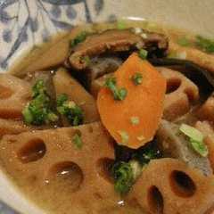 รูปของ 具がいっぱいの食べるお味噌汁
