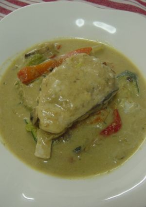 タイ料理：白身魚ソテーのグリーンカレー-レシピのメイン写真